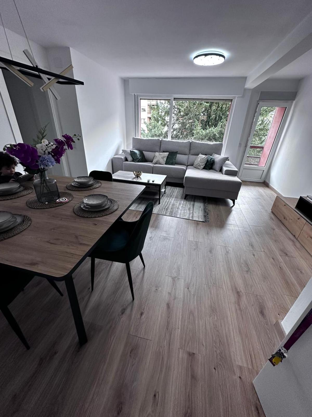 Dh Apartamento Turistico Onís Eksteriør bilde